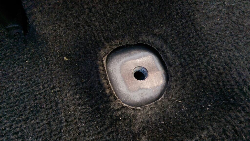 subwoofer amplifier install part 2 - 8